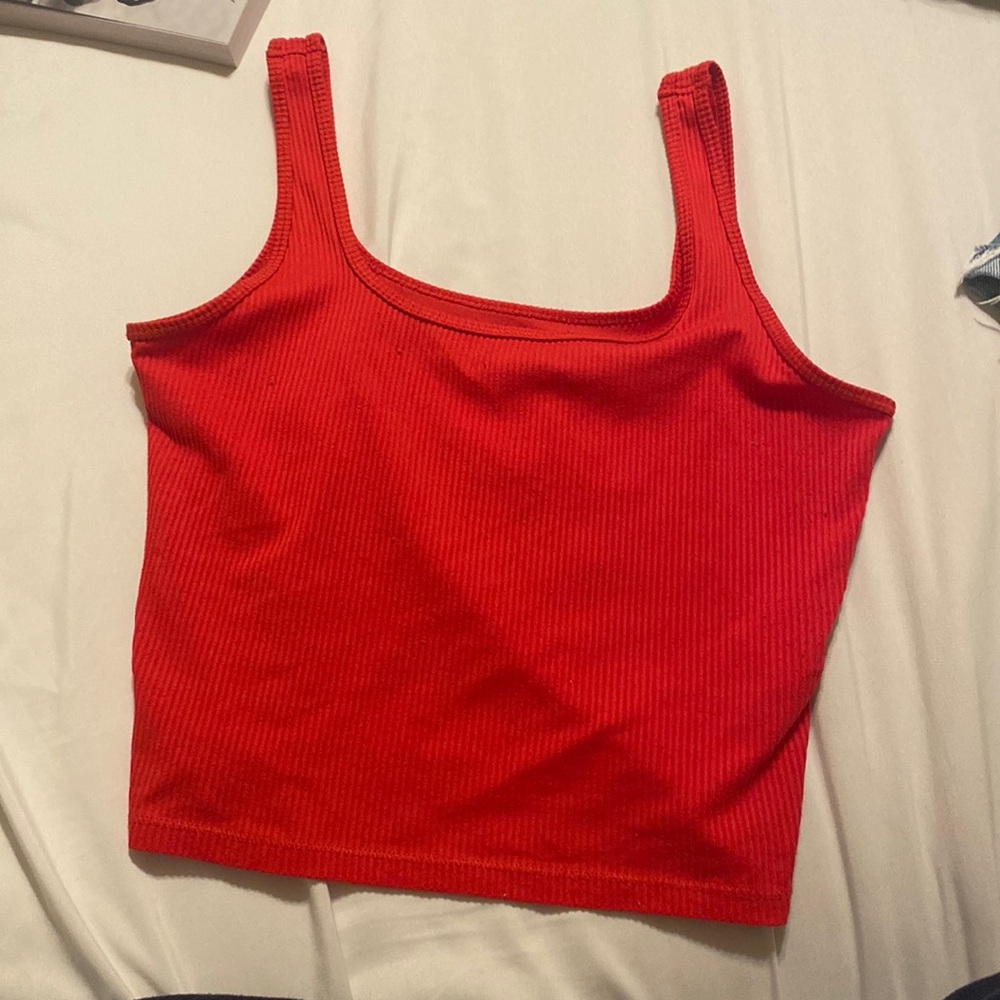 red hollister tank top